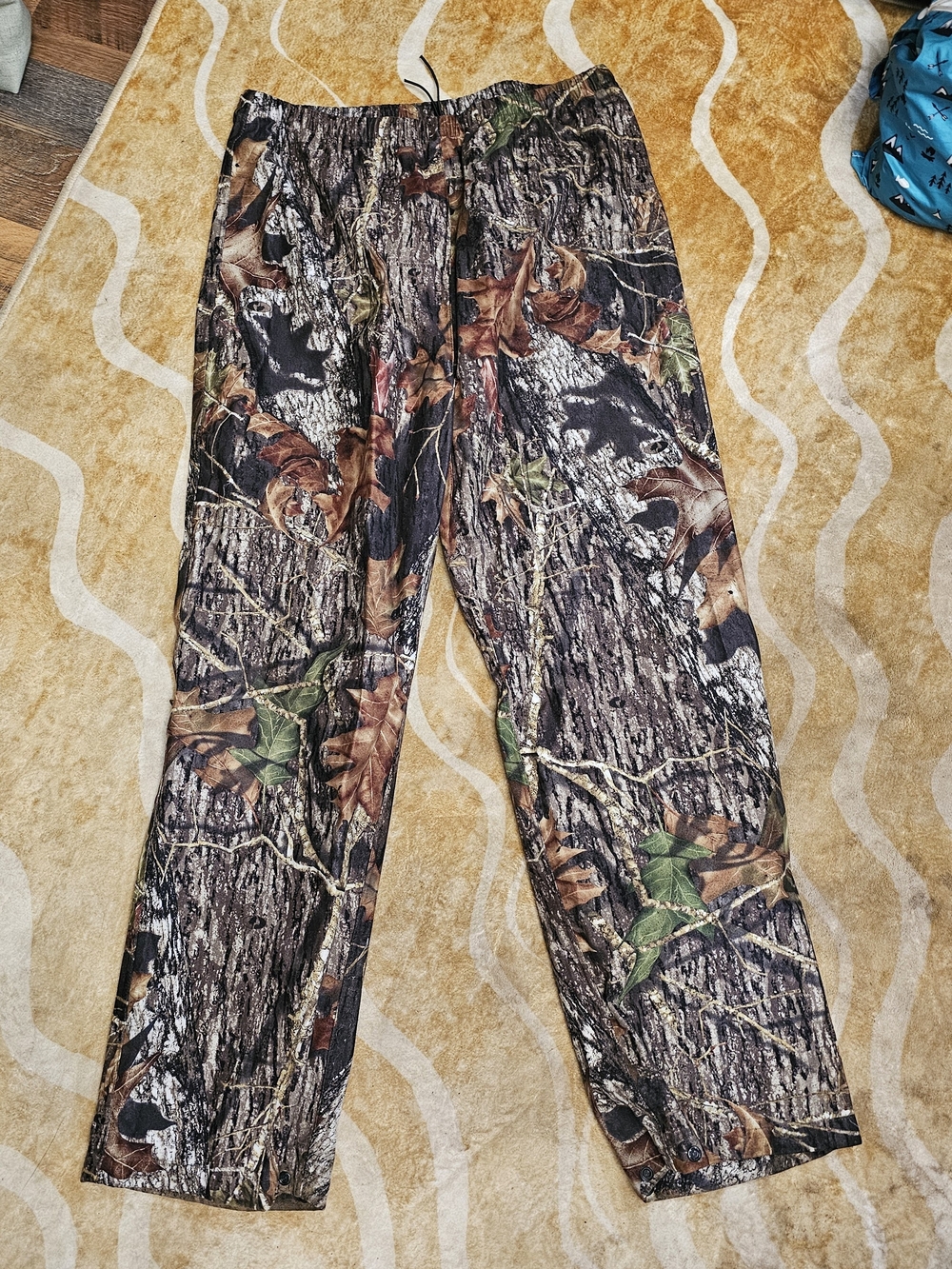 Men's Cargo Pants in Brown/Green Realtree Camo Print